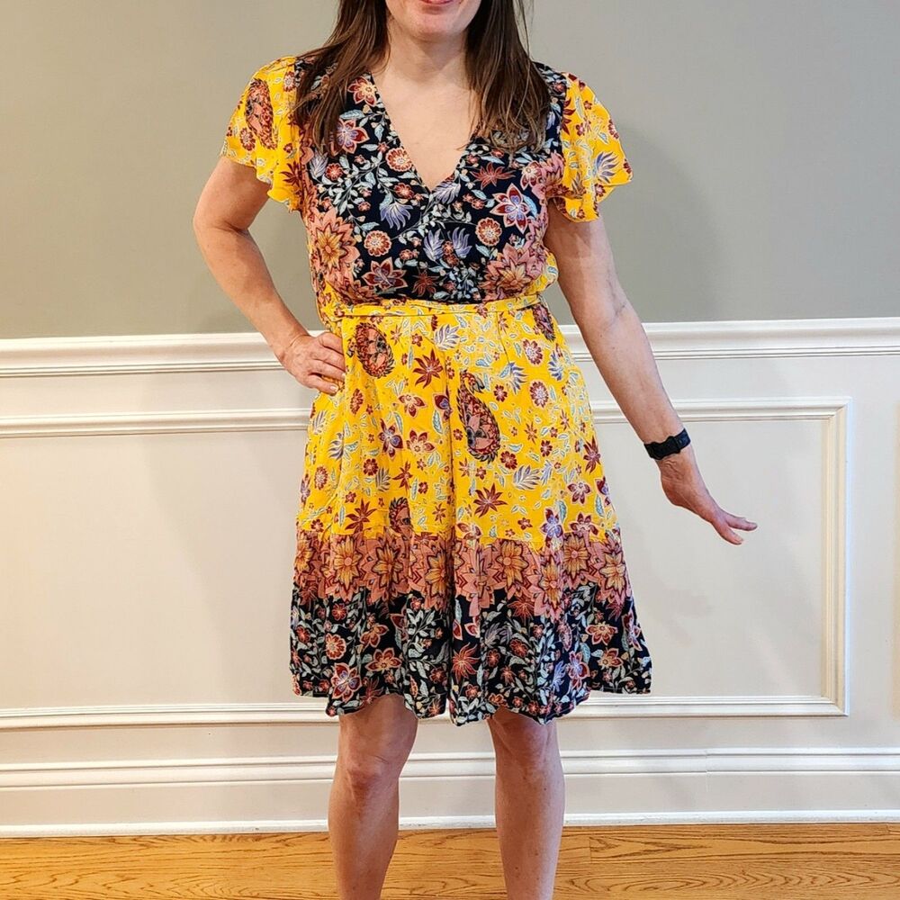 Boho Chic Yellow Paisley Surplice Tie Waist Ruffle Hem Dress Large